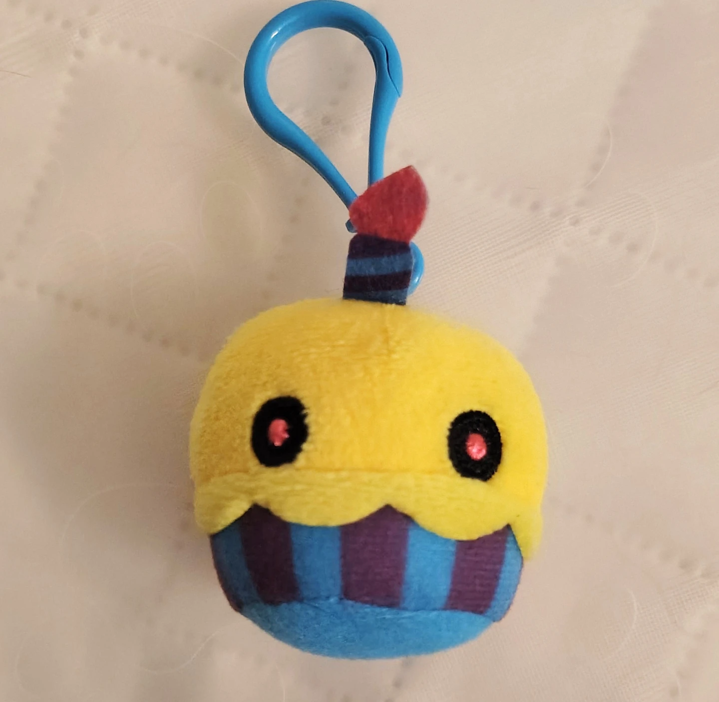 FNAF Cupcake Keychain Plush Five Night at Freddy's