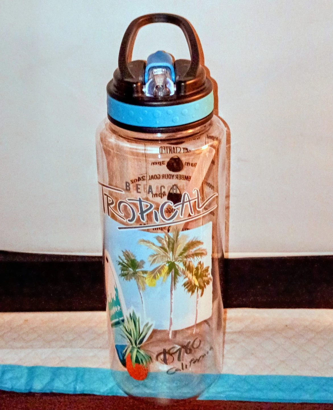 Tropical Water Bottle with Time Tracker 🏈
