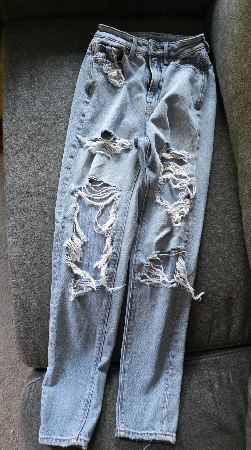 Ladies American Eagle jeans - photo 2