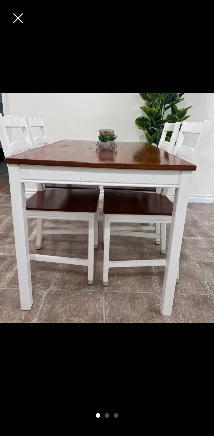 Dining table and 4 chairs