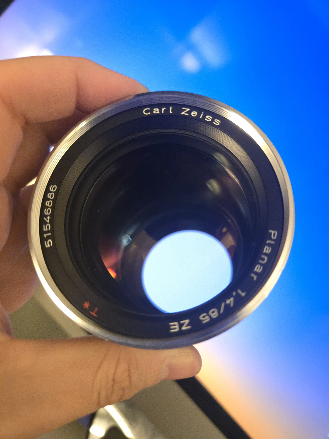 Carl Zeiss Planar T* 1.4/85 ZE Lens - photo 4