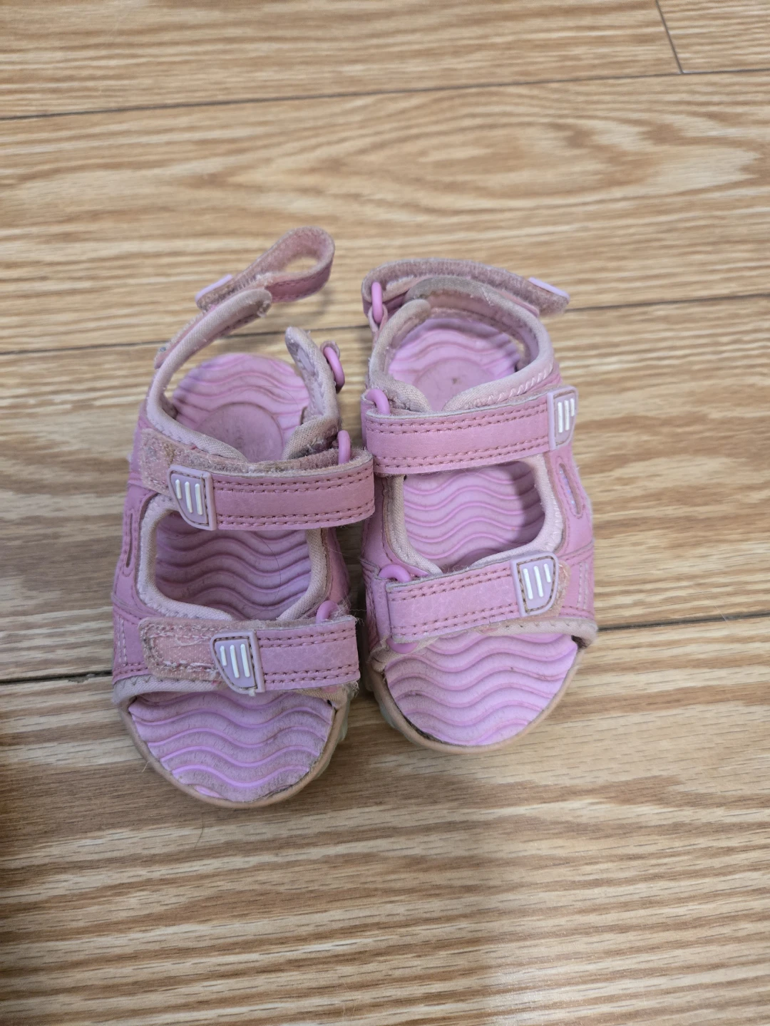 girls sandles size 6 - photo 2