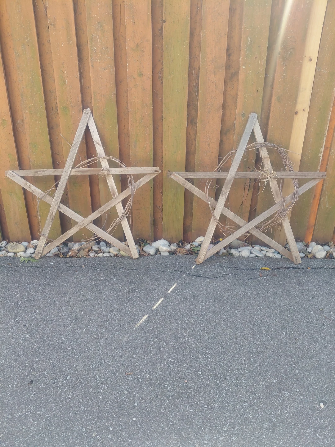WOODEN LARGE STAR DECORATION