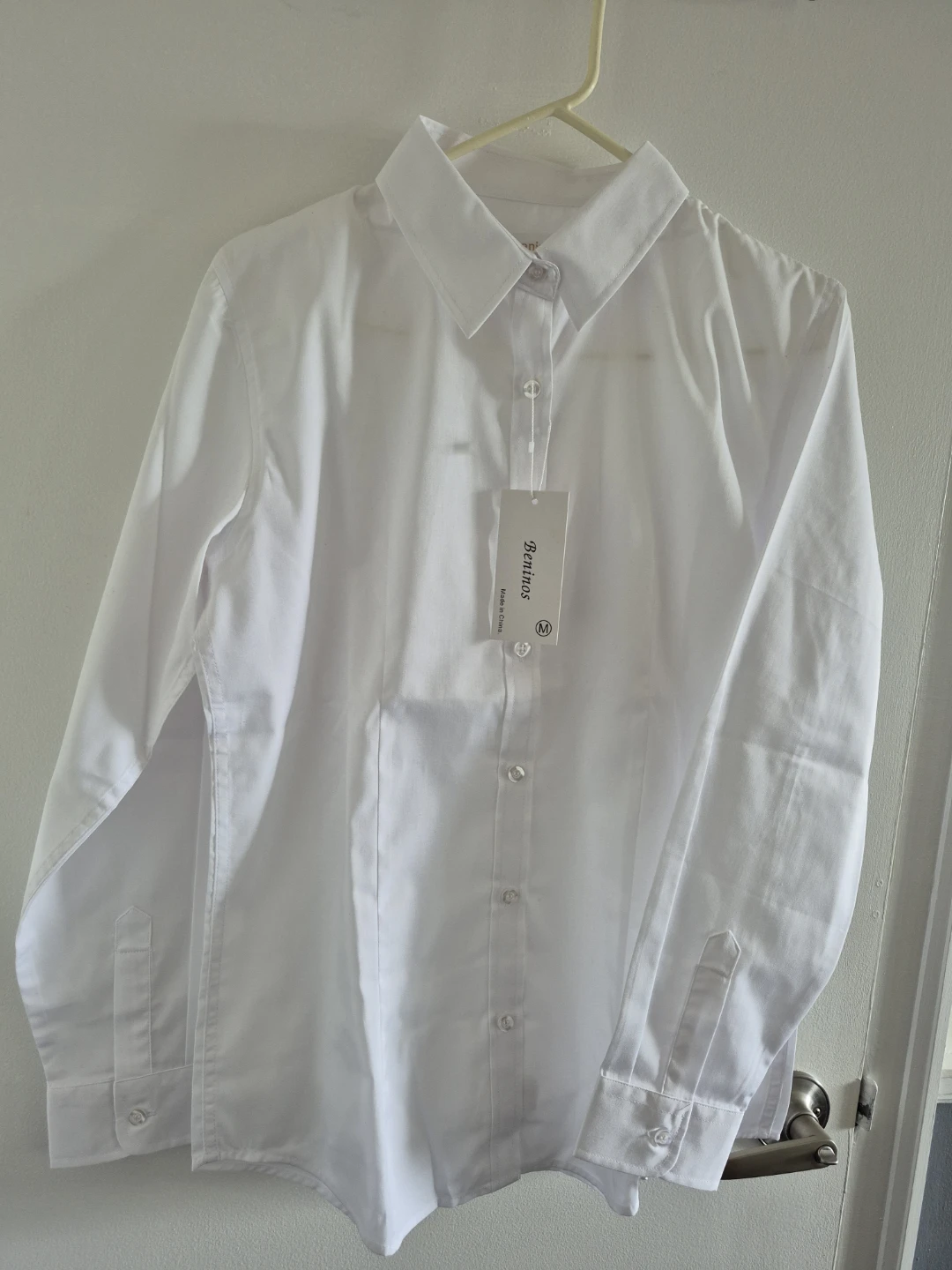 Women's White Dress Shirts and Unisex Vests - photo 2