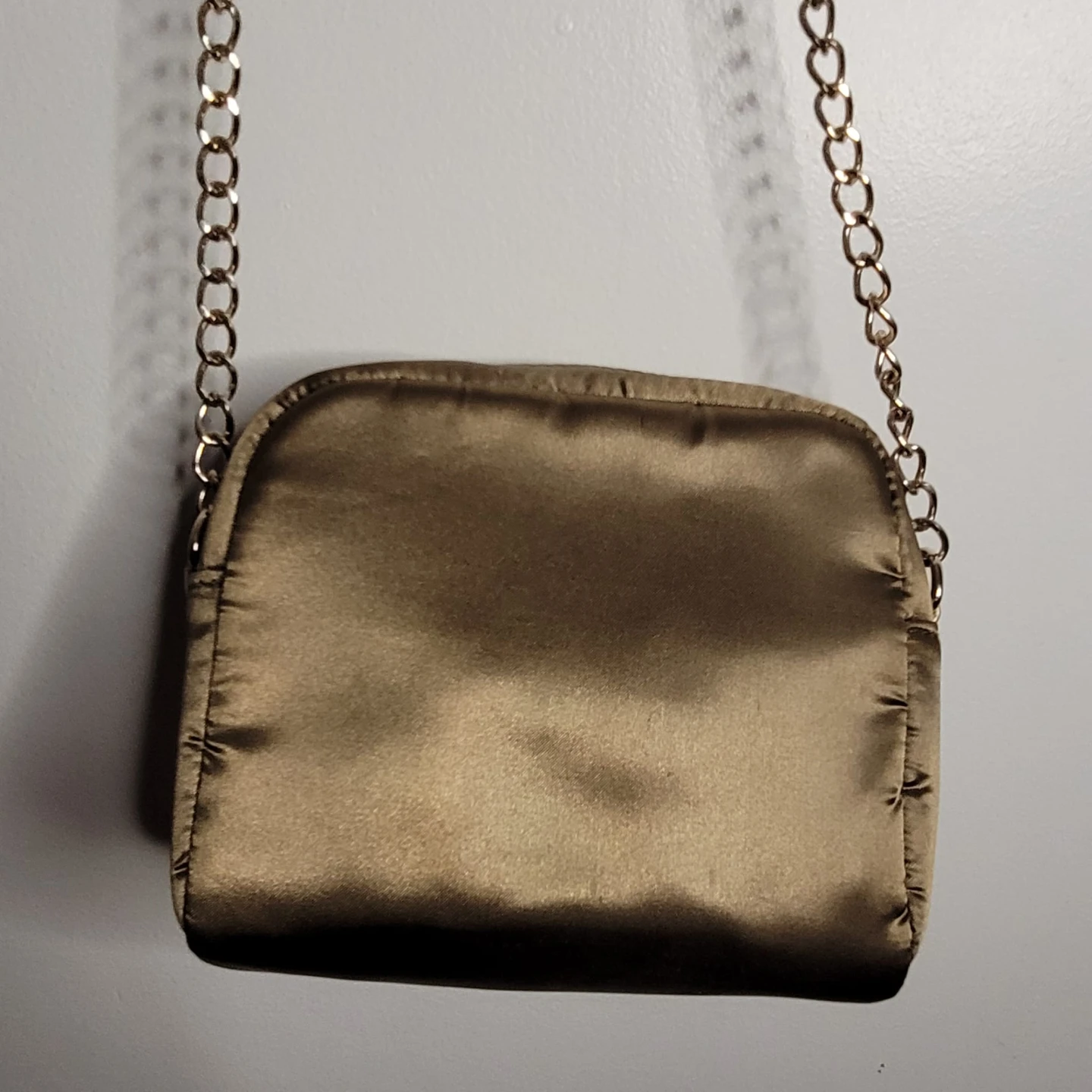 Design Lab Gold Satin Crossbody Bag - photo 4