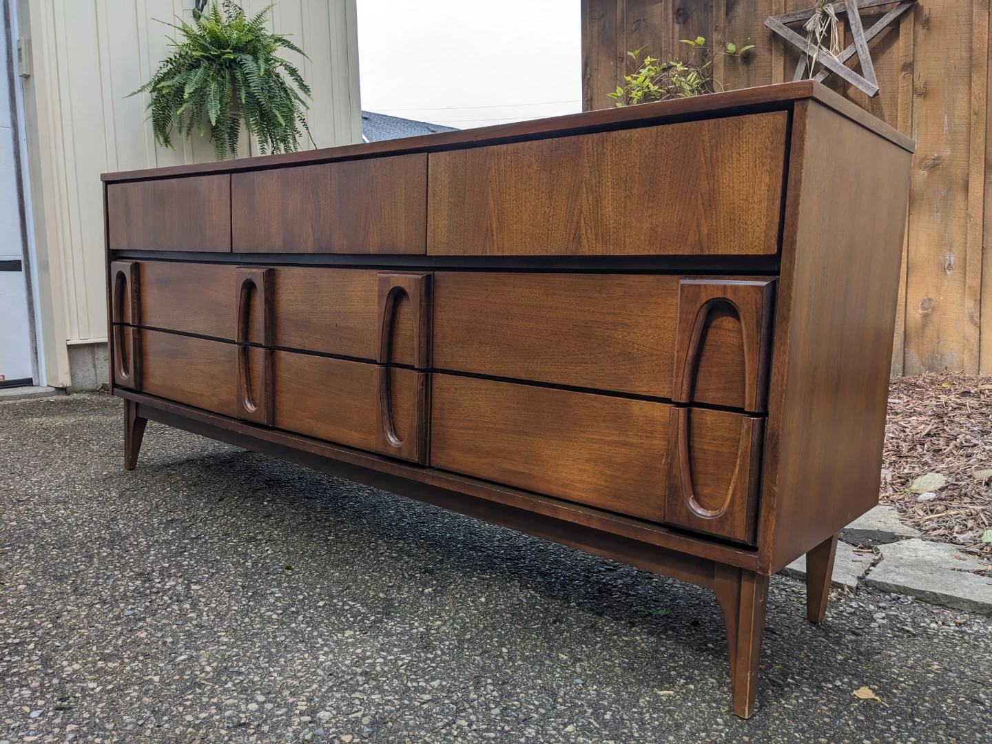 MCM Walnut 9 Drawer Dresser by Victoriaville - photo 3