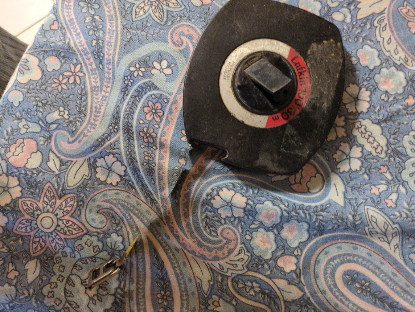 Lufkin 100 foot / 30 metre measuring tape - photo 2