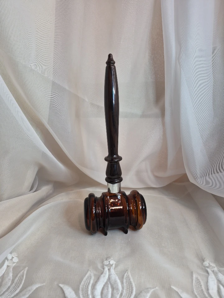 10" Vintage Avon Judges Gavel Mens Cologne Collectible Bottle