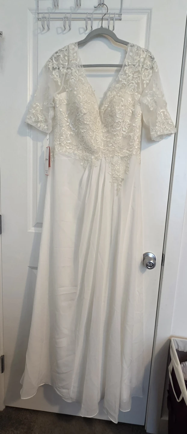 JJ's House Lace A-Line Wedding Dress White Size US12 - photo 2