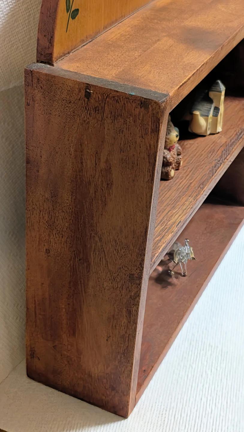 Vintage Hand-Painted Wooden Wall Shelf with Bird Details - photo 4