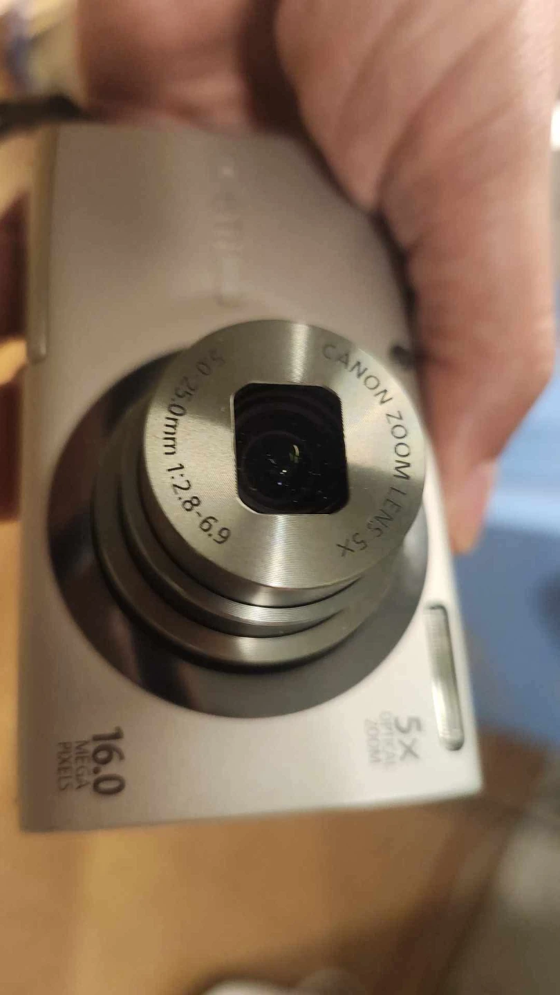 Canon Powershot camera - photo 2