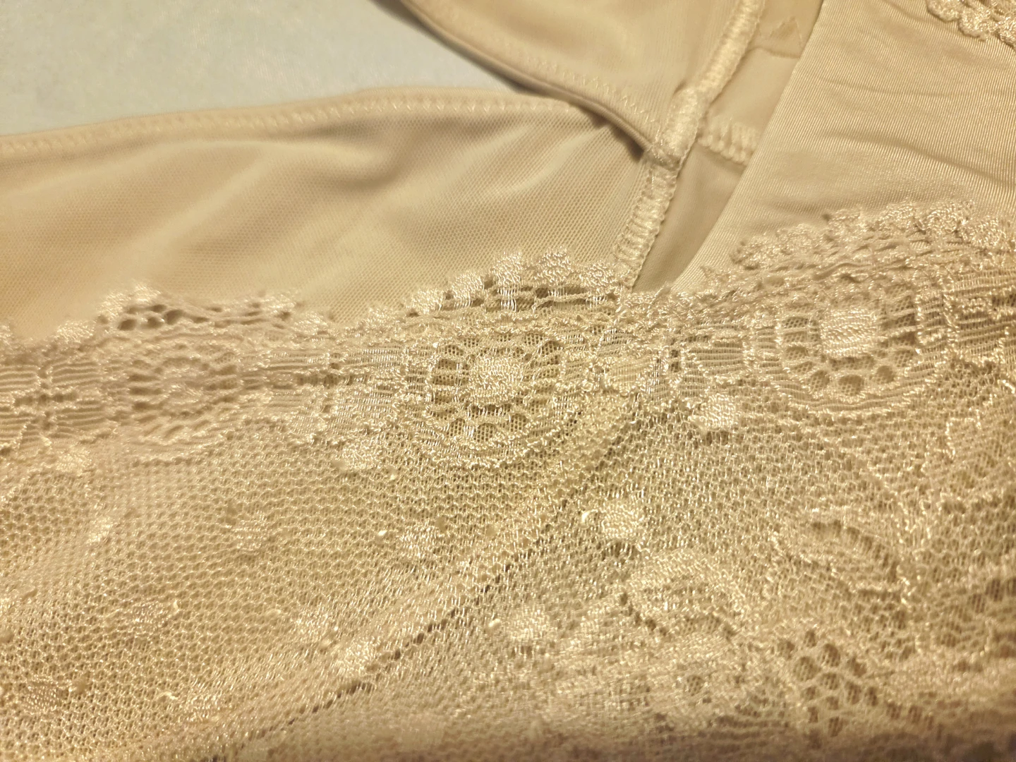 DKNY Beige Lace Bodysuit - photo 5