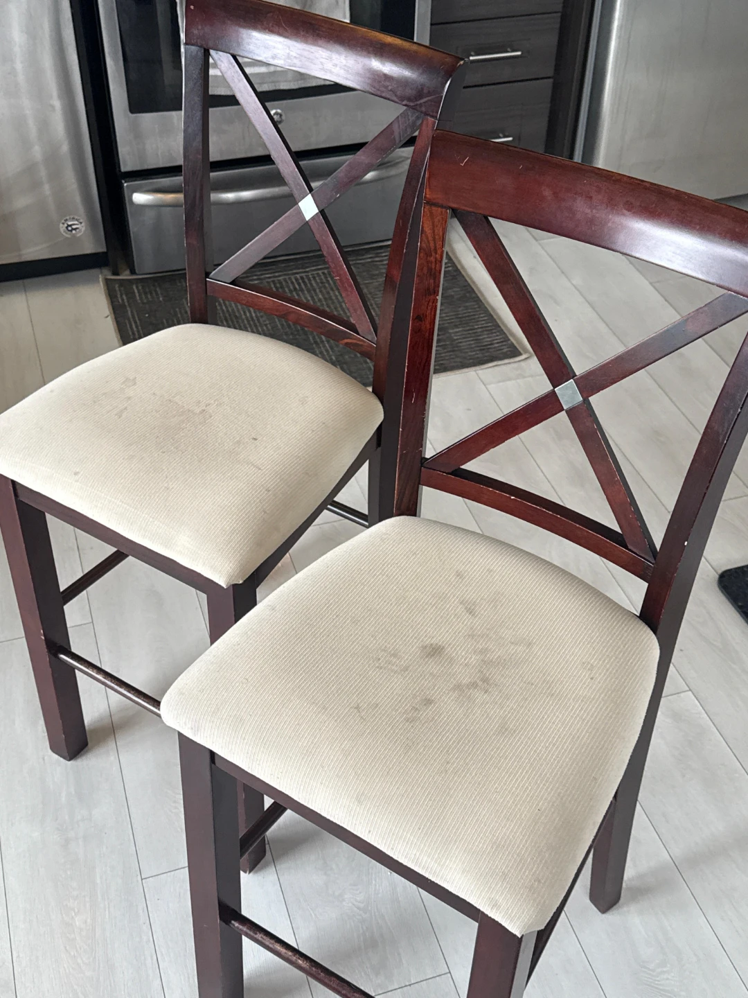 Set of 2 Wooden Bar Stools - photo 2