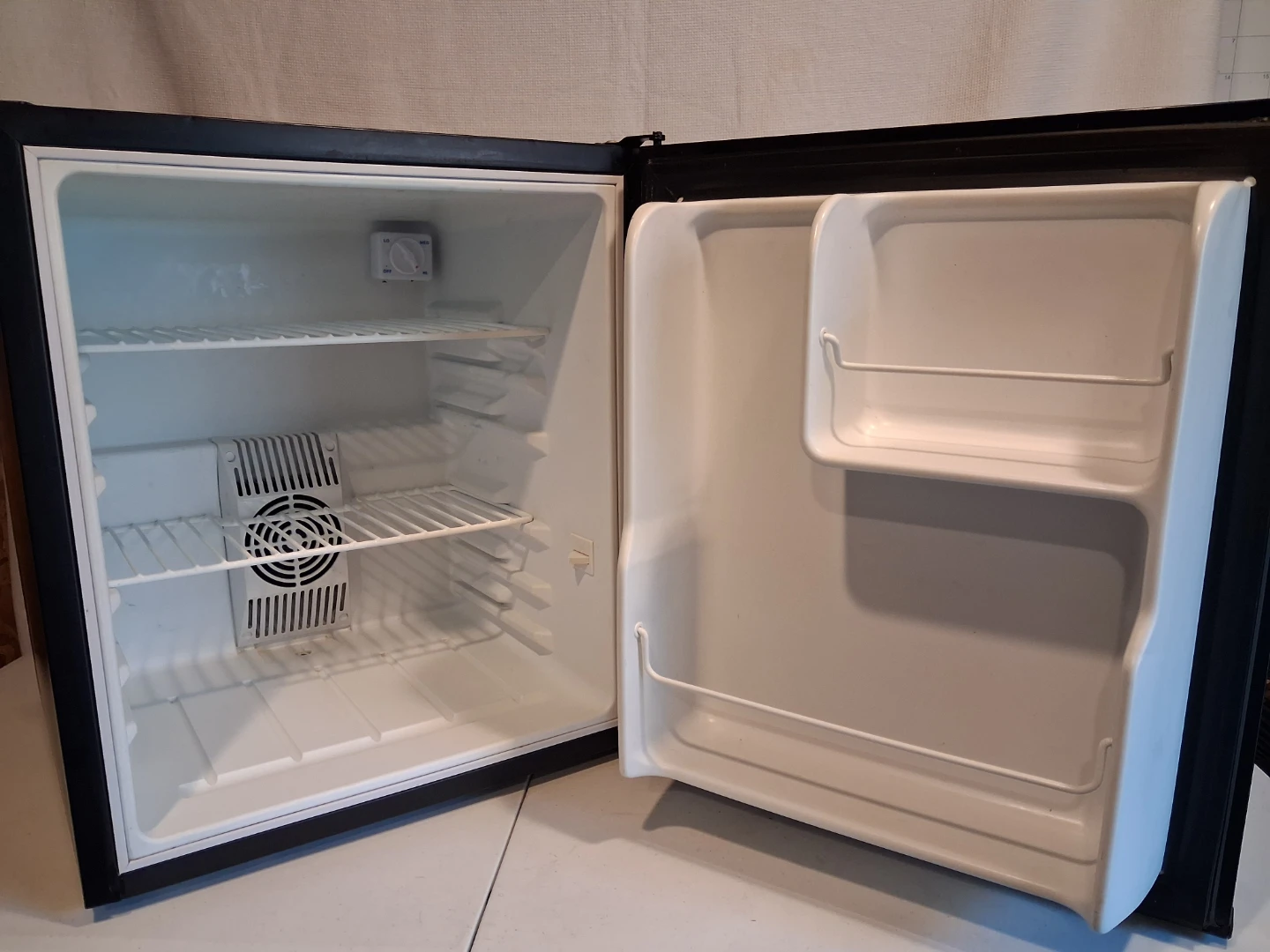 Avanti Compact Refrigerator - photo 2