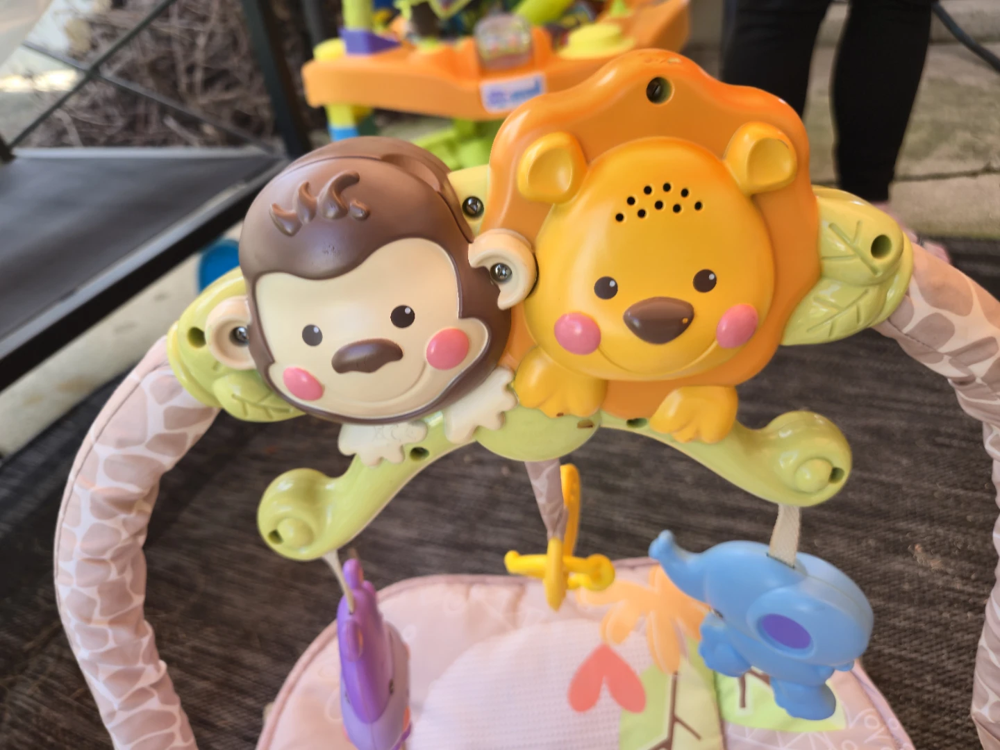Baby Bouncer Seat w/ Toy Bar – Jungle Animals - photo 3