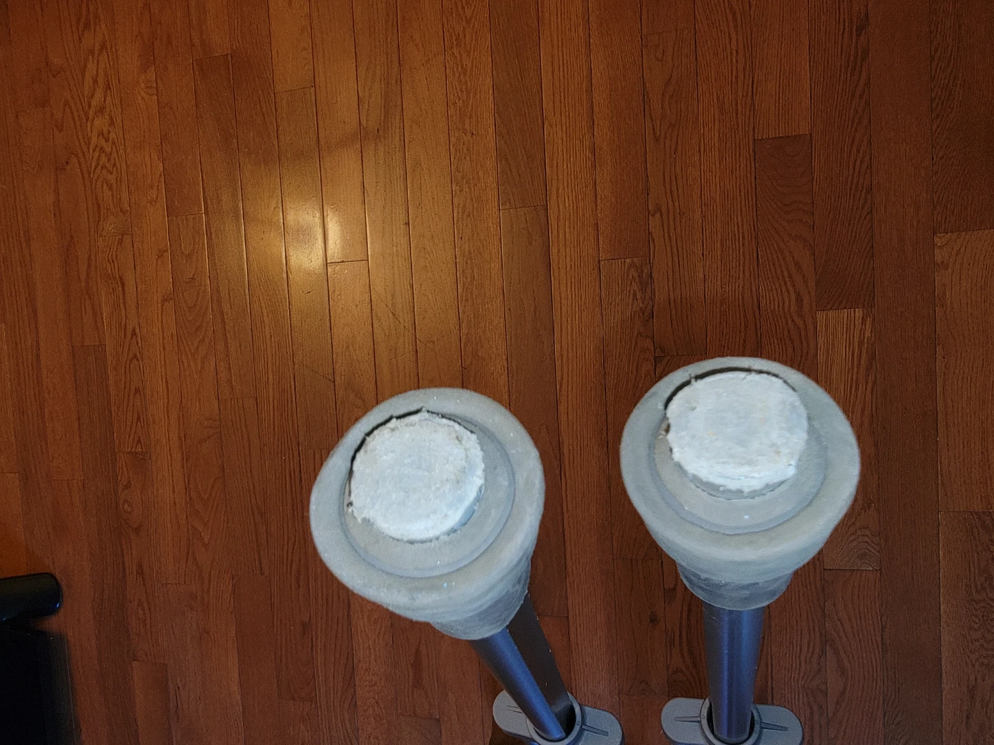 Adjustable Aluminum Underarm Crutches - photo 2
