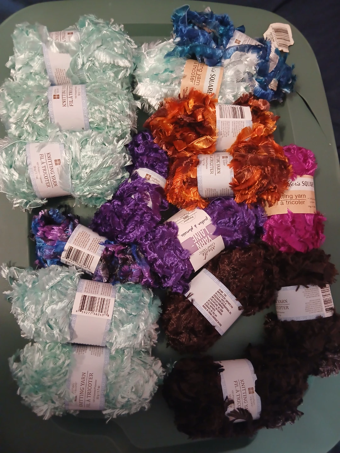 Lot of 16 Crafter's Square Knitting Yarn - photo 2