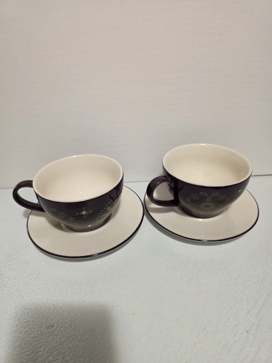 2006 Starbucks Holiday Coffee Cup and Saucer Set