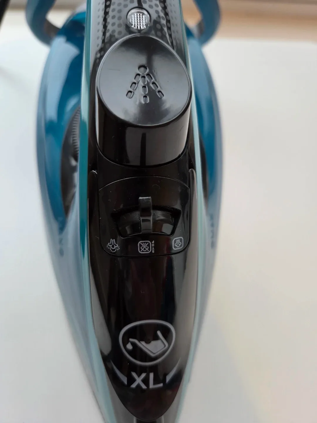 T-fal Ultraglide Plus Steam Iron - photo 3