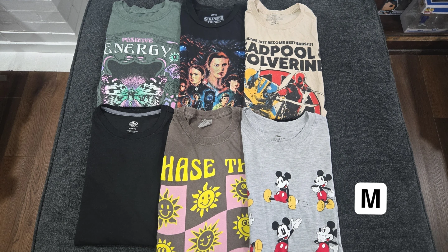 Lot of 6 Graphic T-Shirts - Size Medium