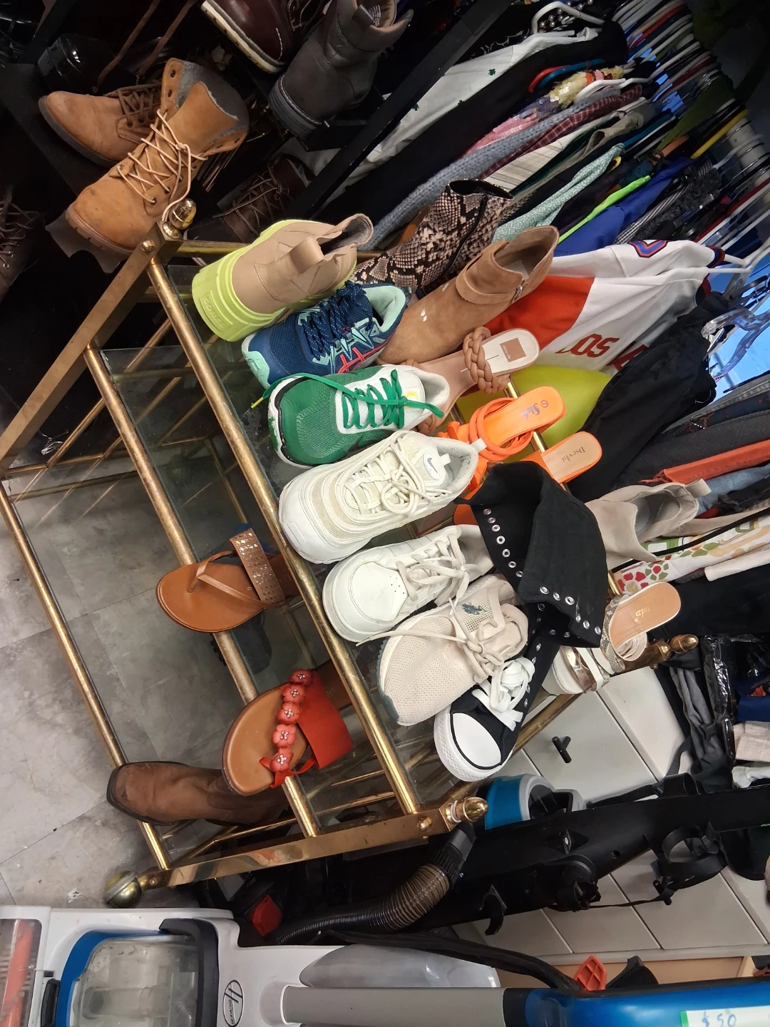 precios diferentes  uvicado  5521 w Belmont ave