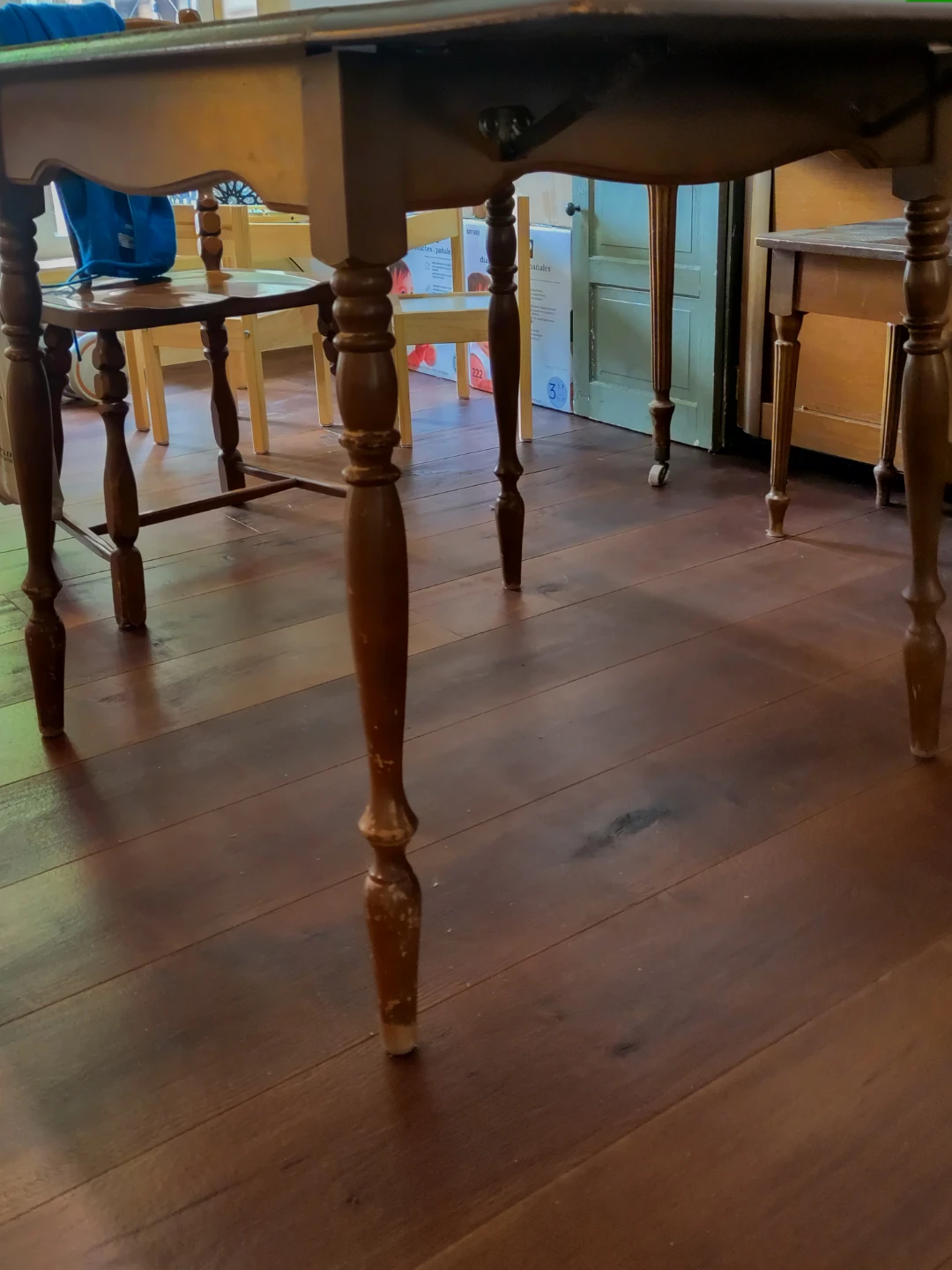 Wooden drop-leaf dining table - photo 3