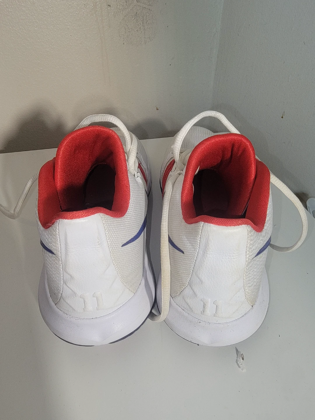 Nike Kyrie Flytrap II Basketball Shoes - photo 4