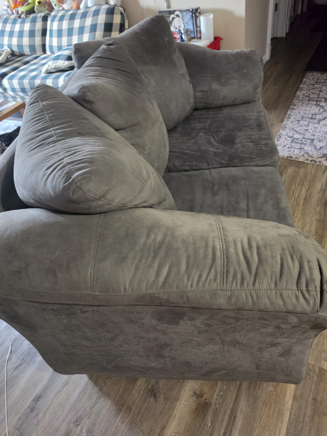 Grey Suede Loveseat Sofa - photo 2
