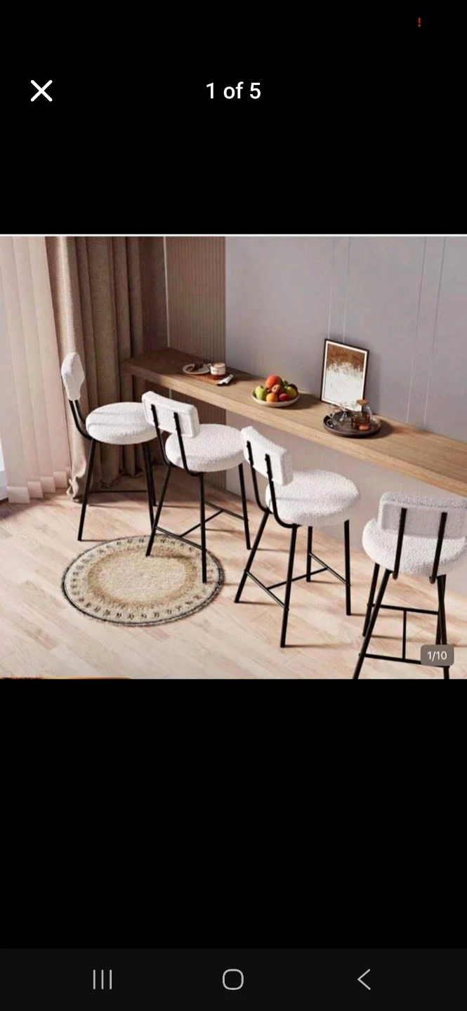 Brand new set of 4 high baar chairs never used