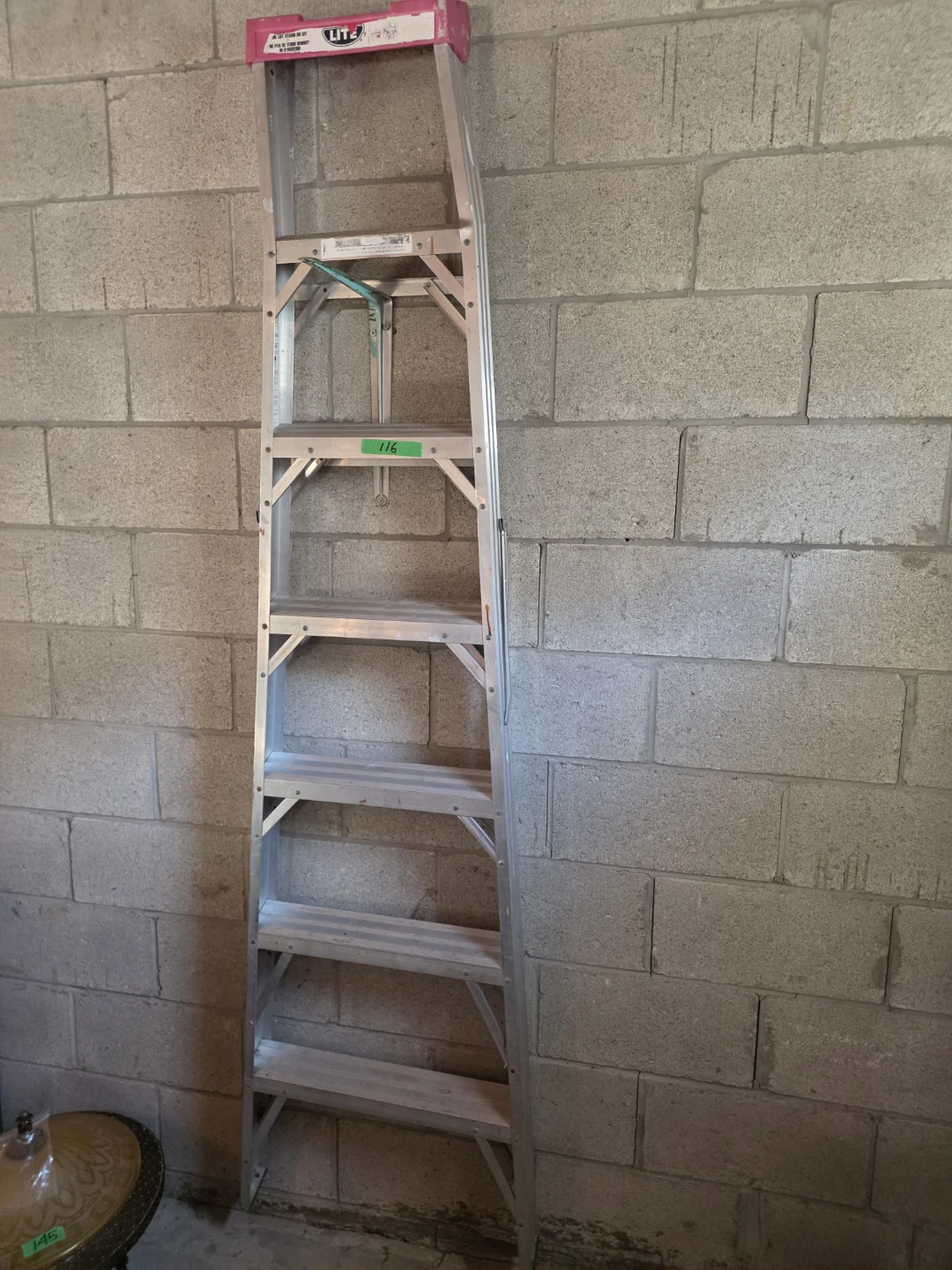 Lite 6-Foot Aluminum Step Ladder - photo 3