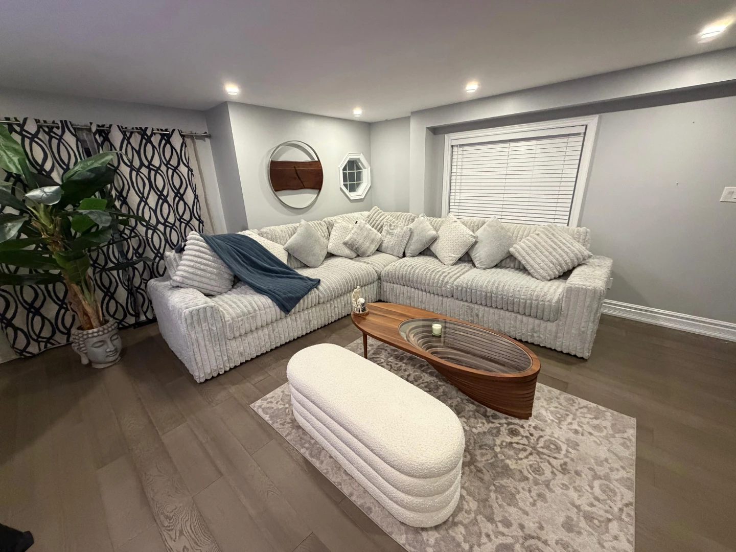 Cozy Sectional Sofa - photo 4