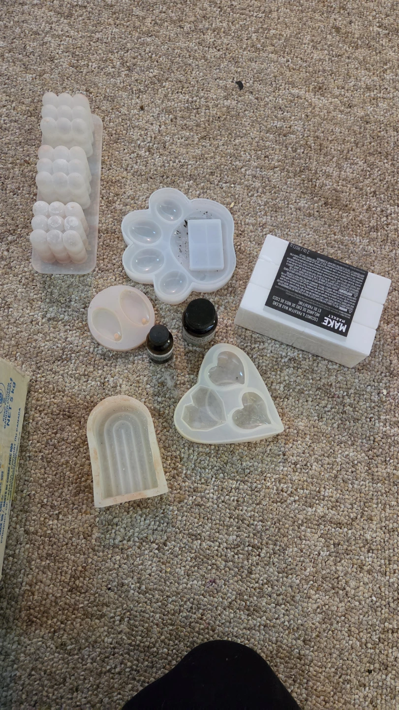 Candle Making Kit with Silicone Molds and Wax