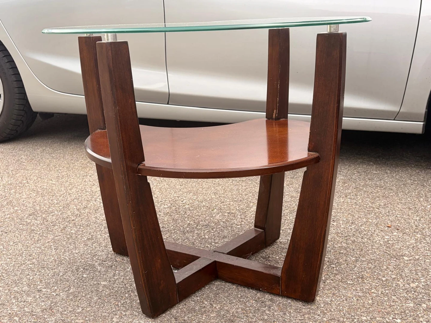 Kidney-Shaped Glass Side Table - photo 3