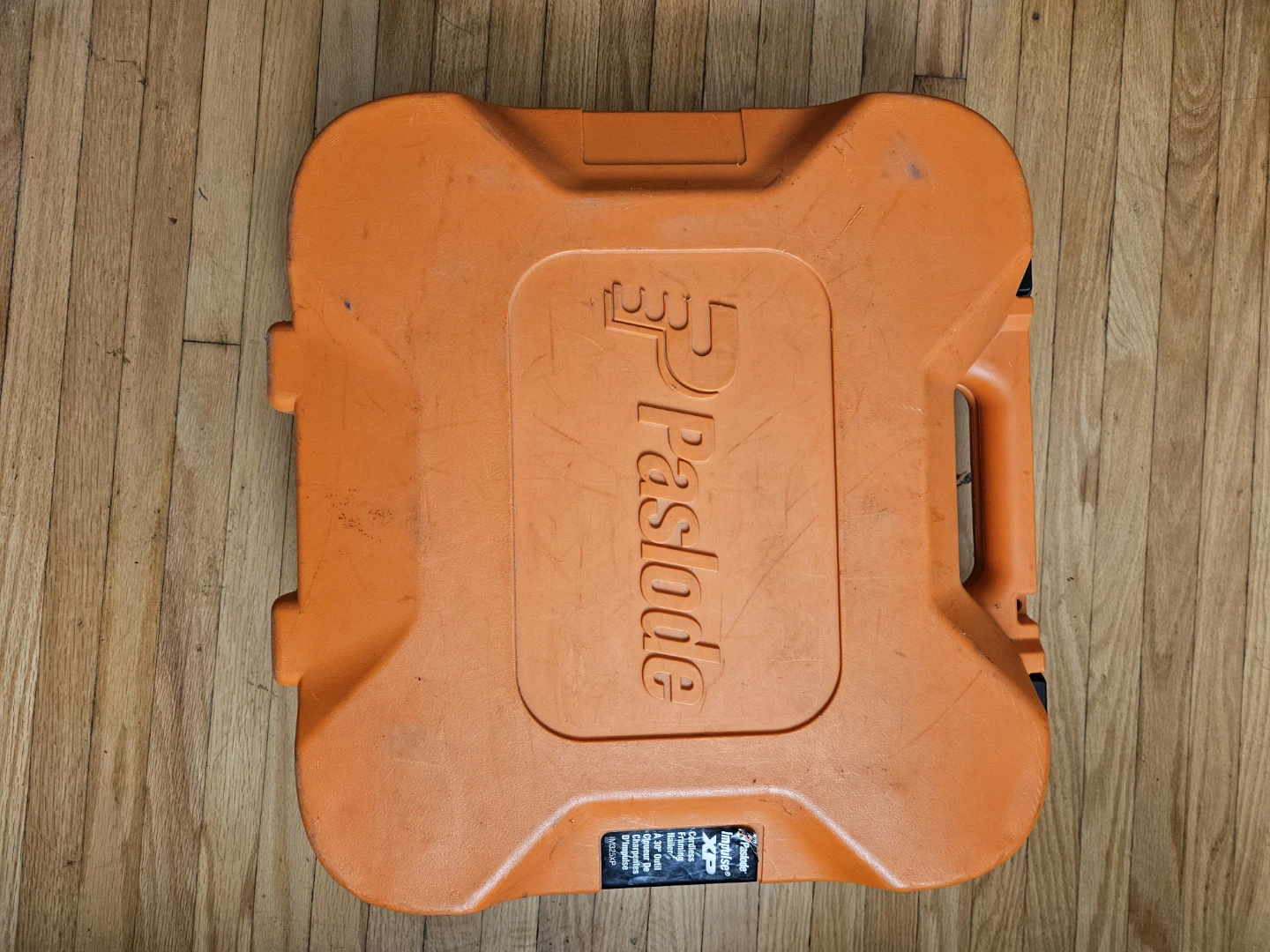 Paslode CF325XP nail gun. Functional 10/10  negotiable