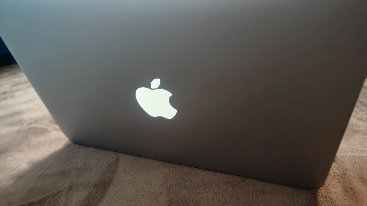 Apple MacBook Air 11-inch Early 2014