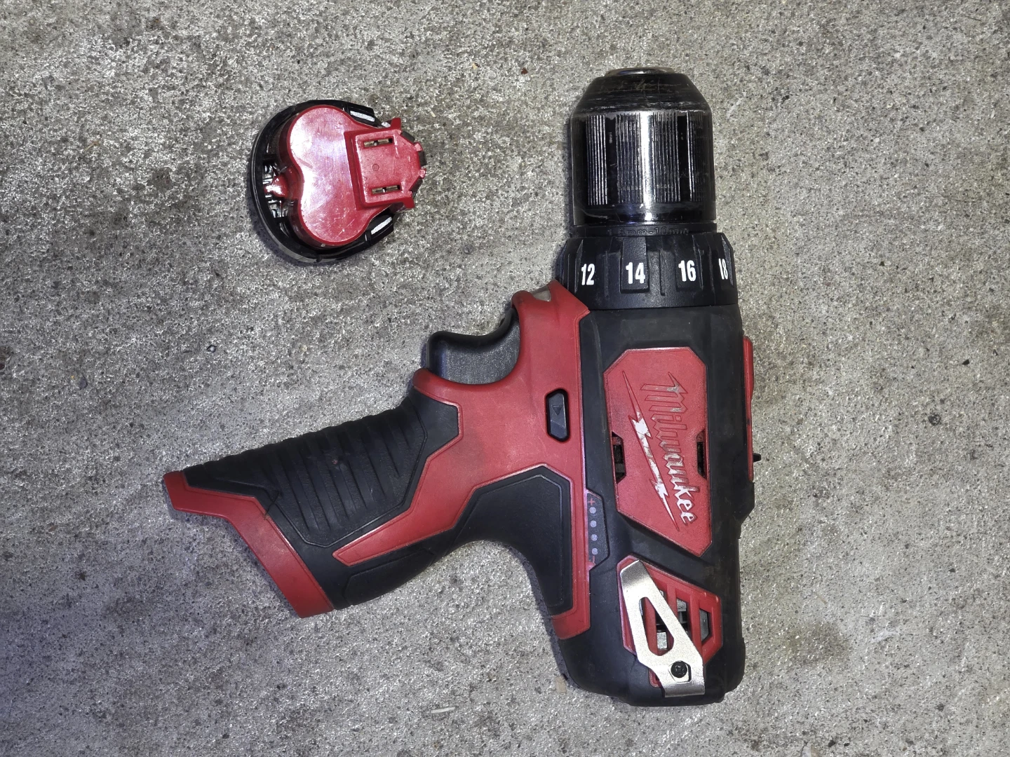 Milwaukee M12 Drill/Driver - photo 4