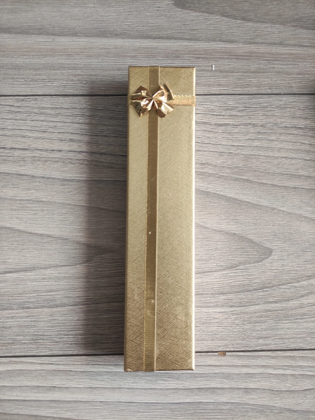 Gold Coloured Decorative Gift Box 🏈