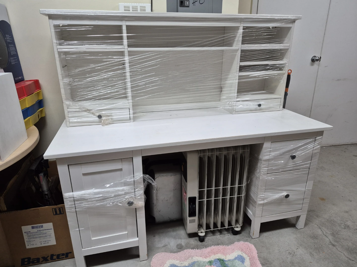 White Computer Desk with Hutch