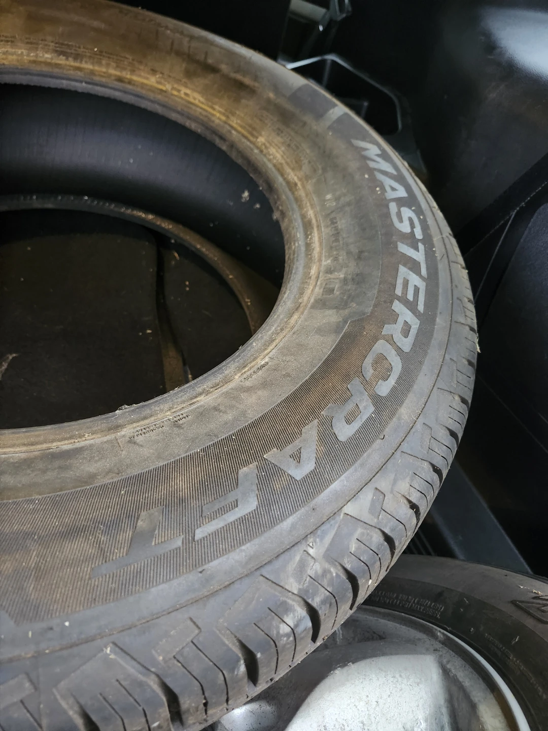 used Mastercraft Stratus HT all-season size 235/70R16 - photo 4