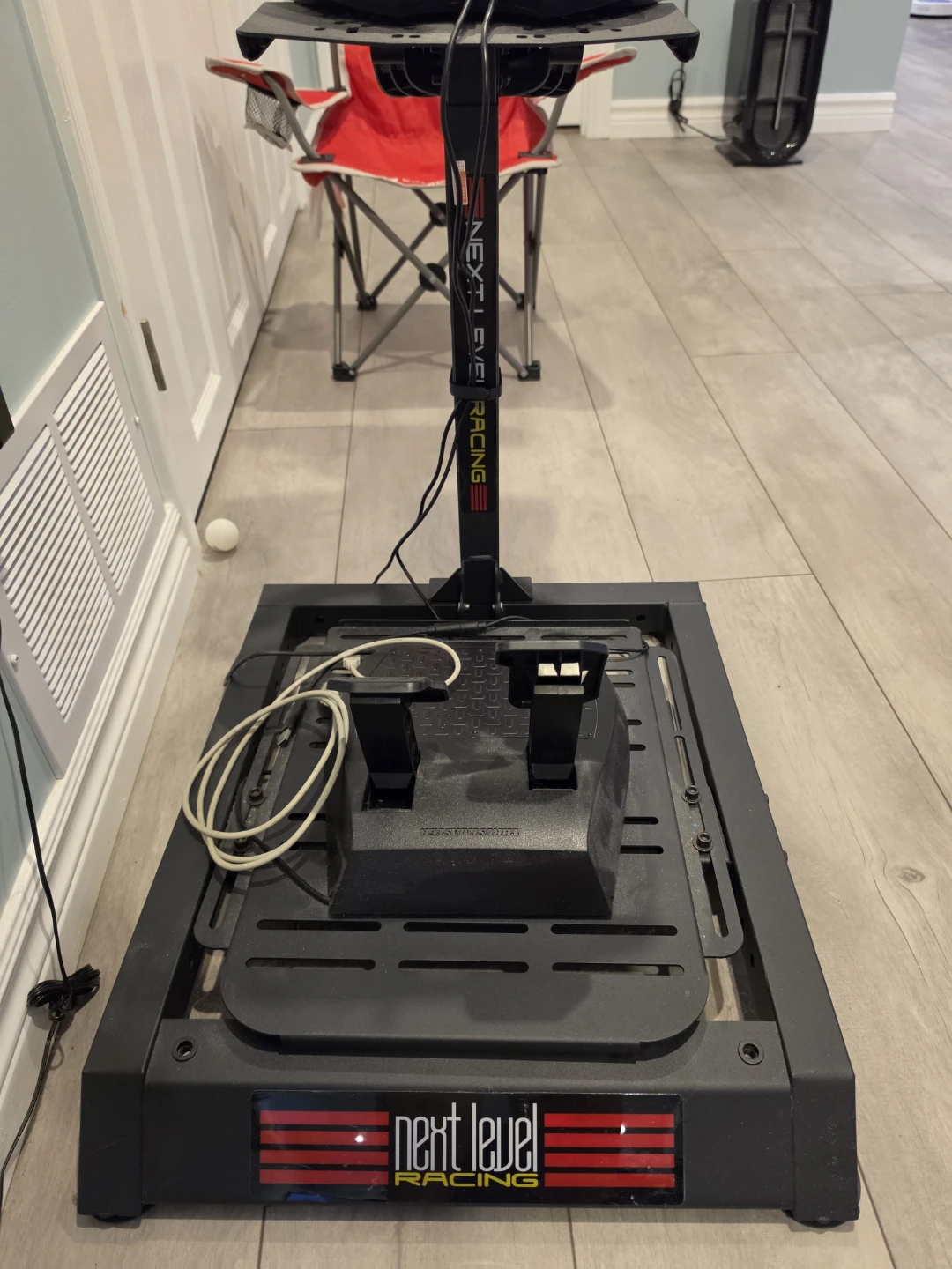 Thrustmaster Ferrari Racing Wheel and Next Level Racing Stand - photo 4