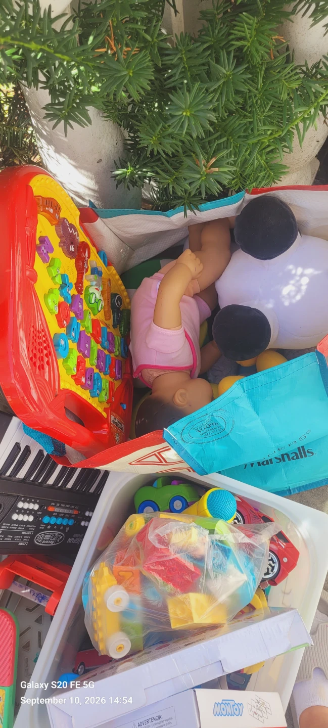 Assorted Children's Toys and Plushies Bundle - photo 2