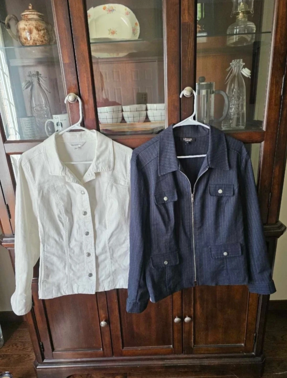 Lot of Womens Clothing - some petite, Lg & Xl 🏈