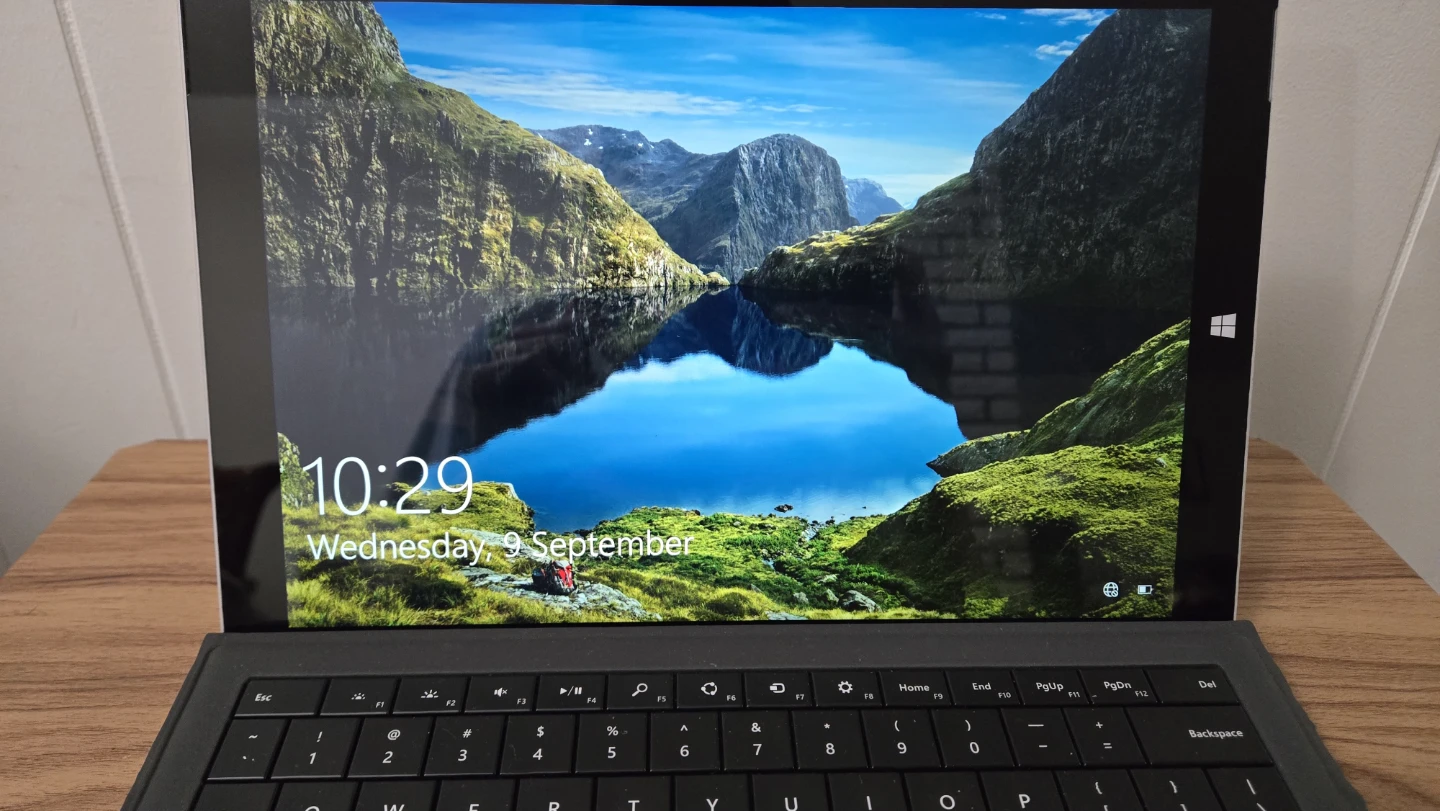 Microsoft Surface Pro 3 i5/8GB/256GB + Pen & Accessories - photo 5