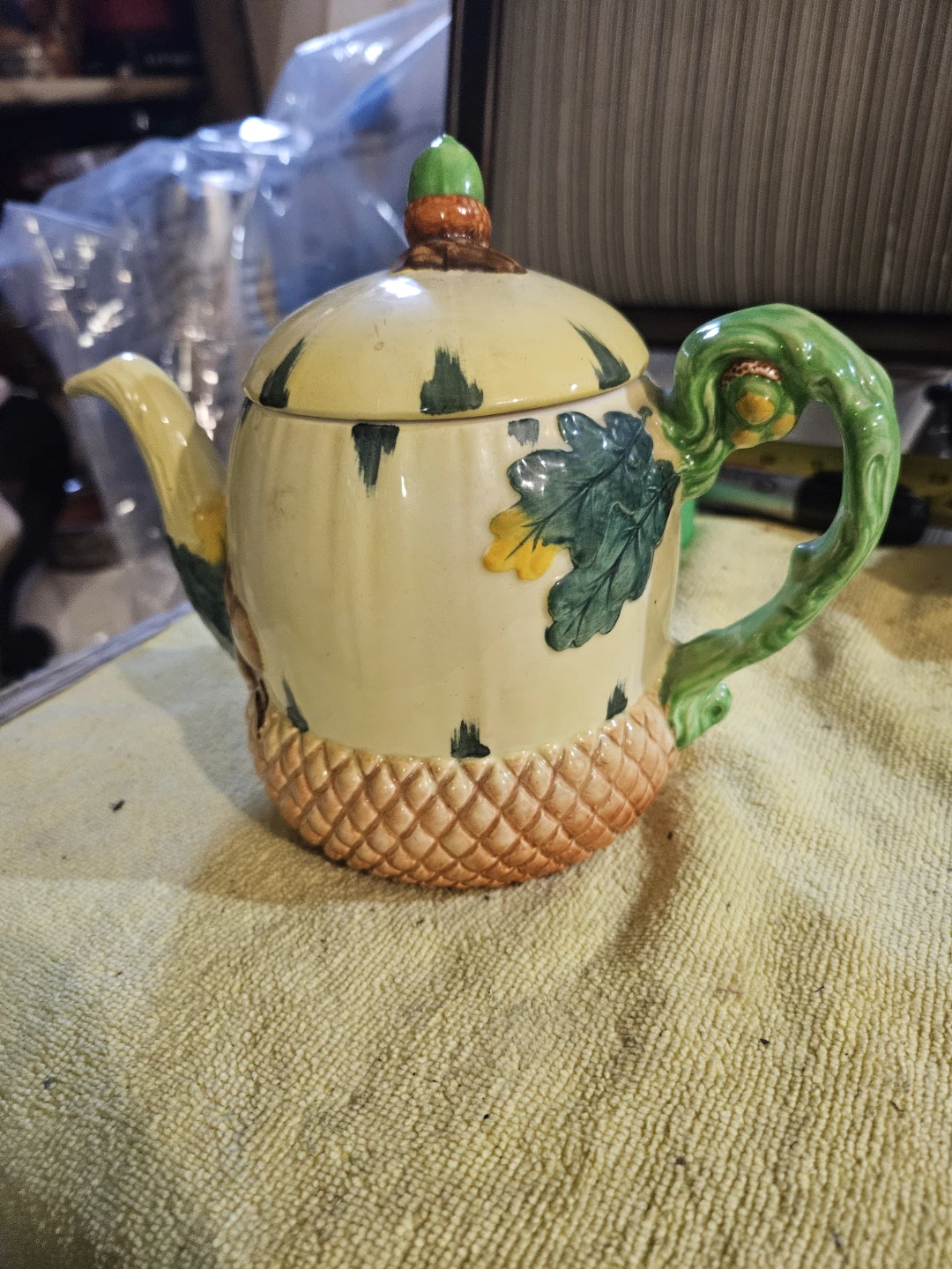 Ceramic Acorn and Leaf Design Teapot - photo 2