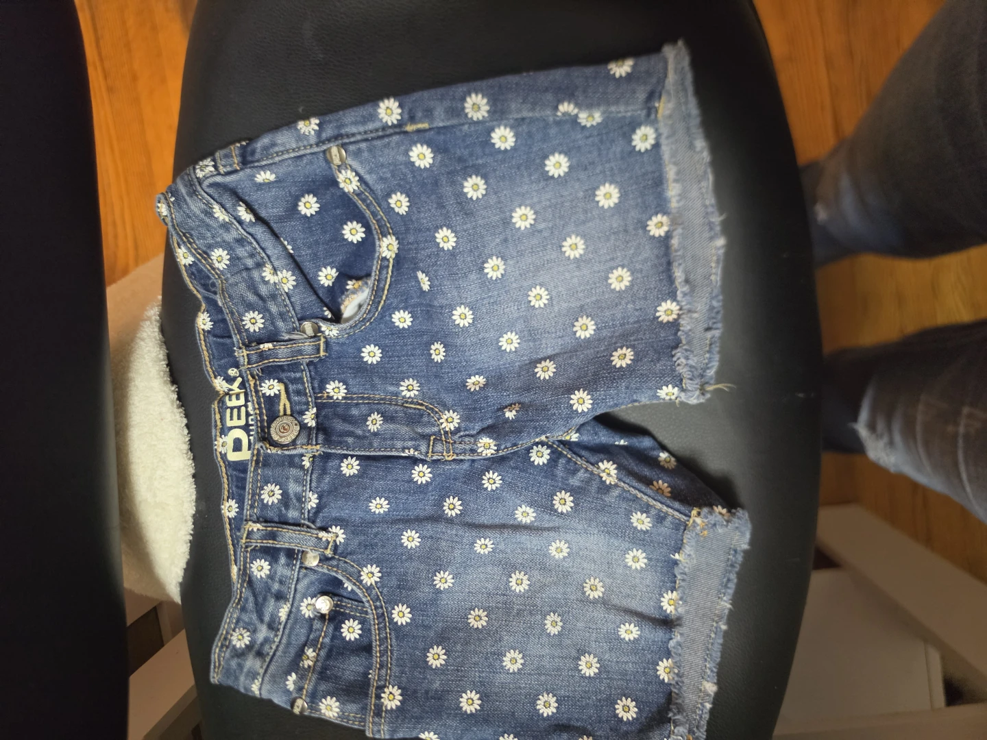 Arizona Denim Shorts with Daisy Print - photo 2