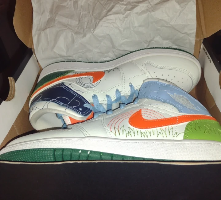 Nike Air Jordan 1 Mid SE Sneakers