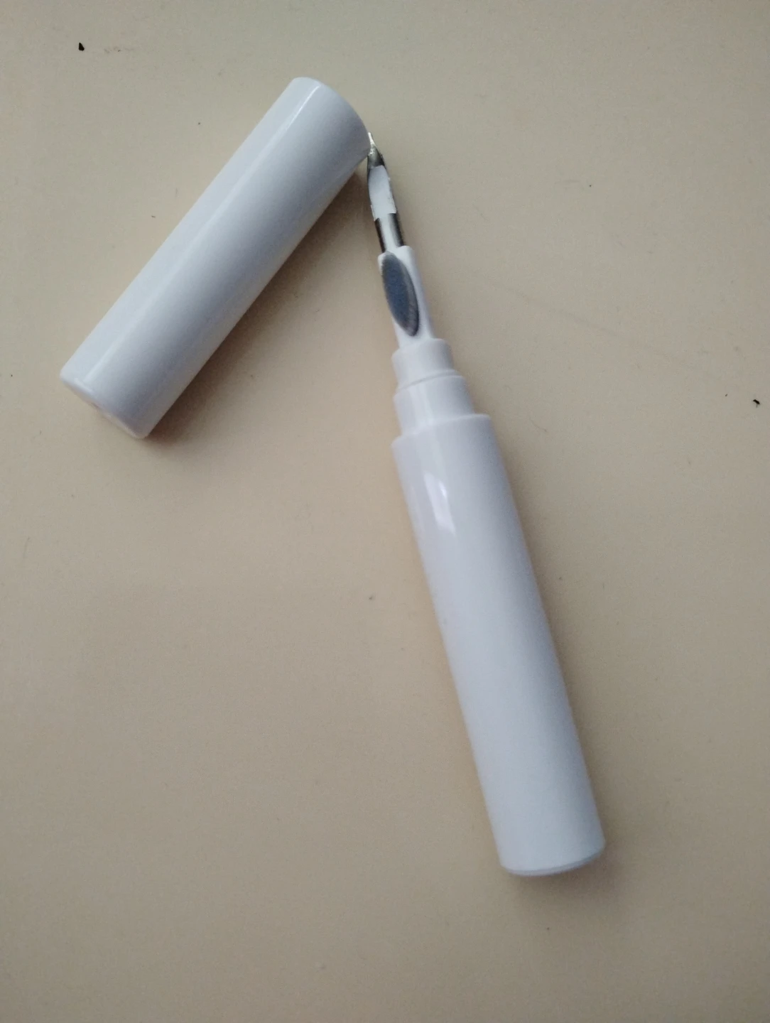 White earphone cleaner