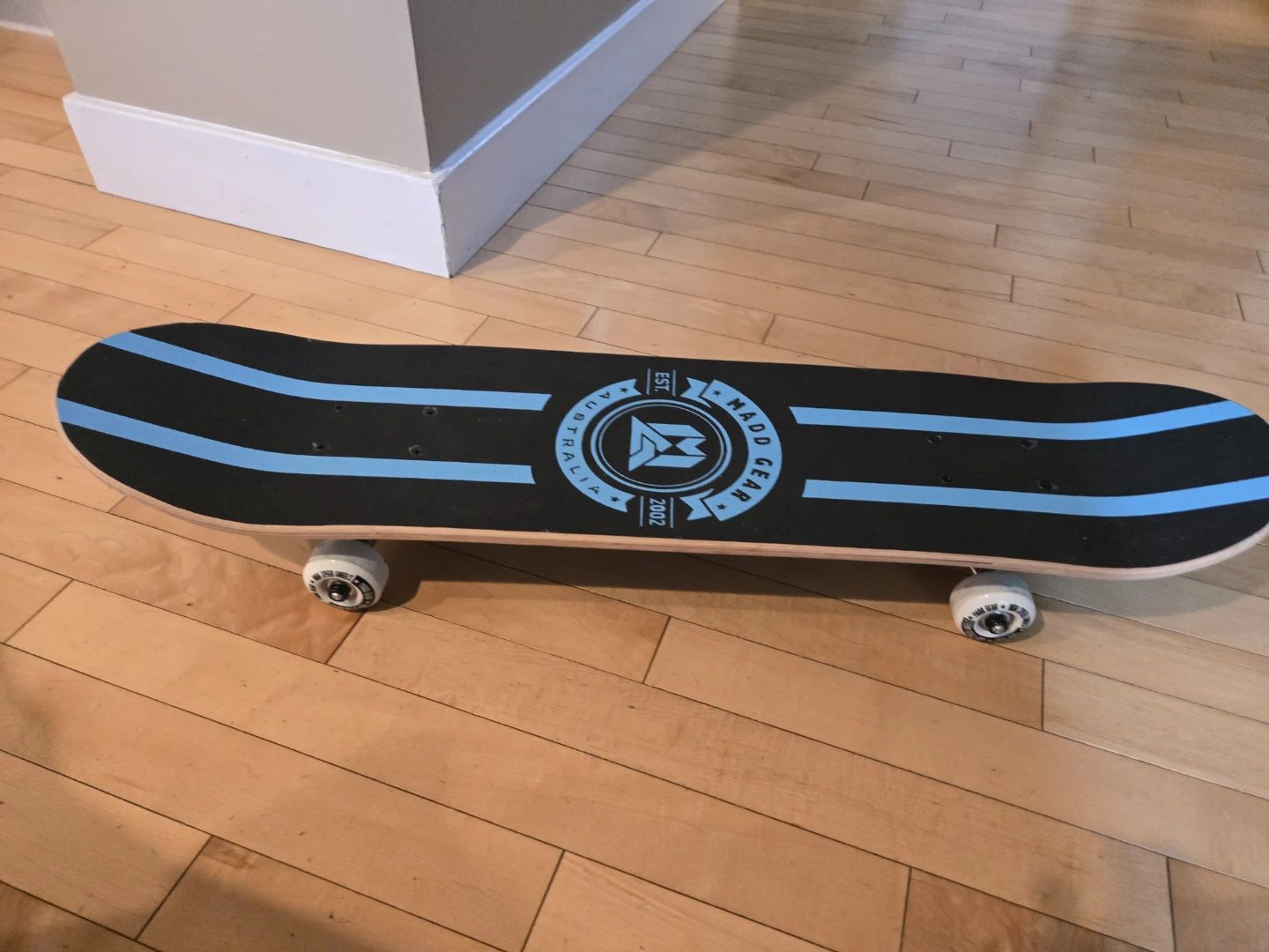 Madd Gear Skateboard - photo 2