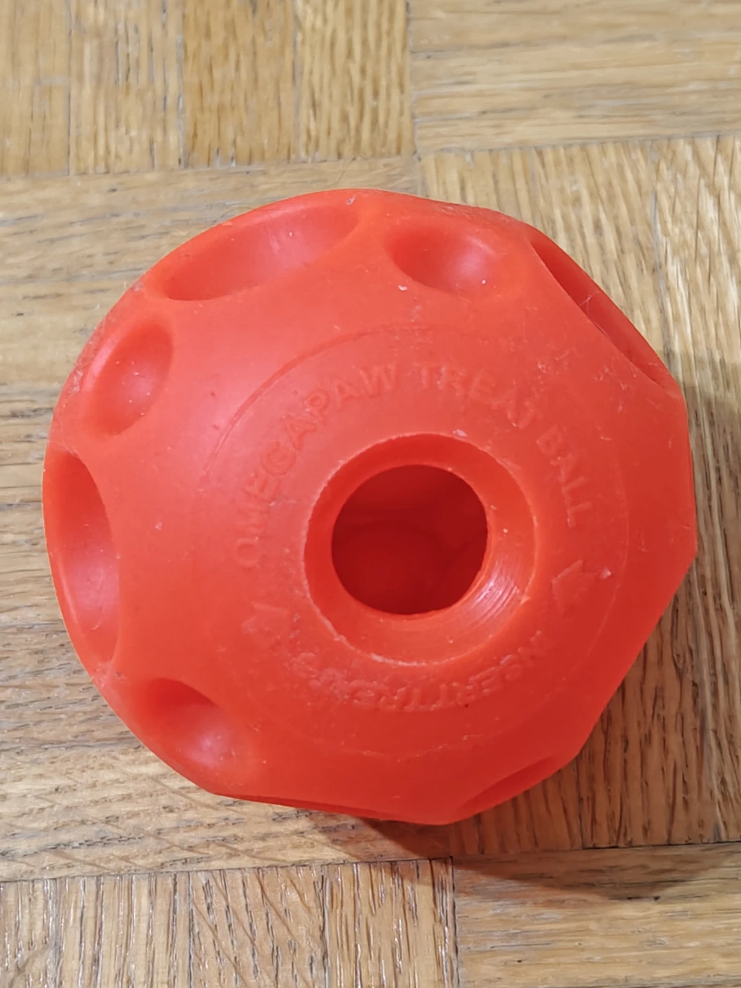 Omega Paw Tricky Treat Ball, Small