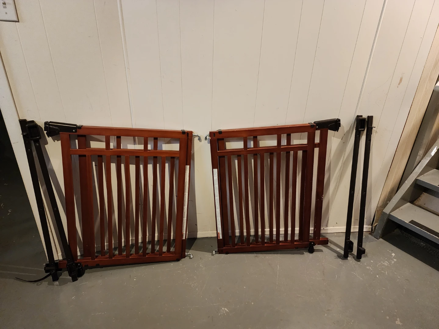 Lot of 6 Safety / Baby Gates – Summer Infant Metal & Wood. - photo 2